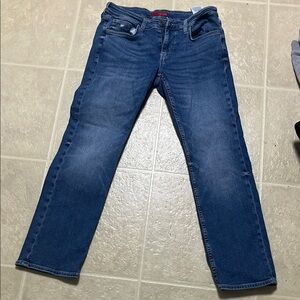 Guess Men's Classic Indigo Straight Jeans